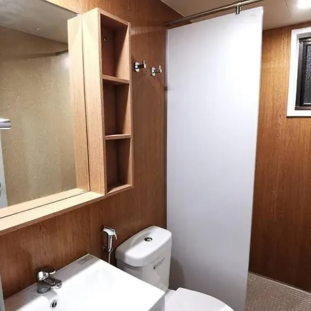 Anis Homestay Nilai Usim Klia Inti Manipal Nilai 3 Exterior photo